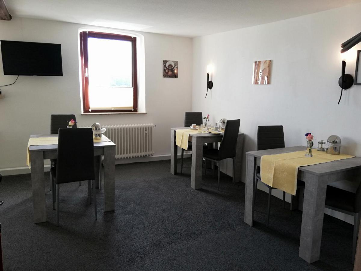Pension Riverside In Leverkusen Hitdorf Am Rhein - Zentral An Der A1 Und 59 מראה חיצוני תמונה