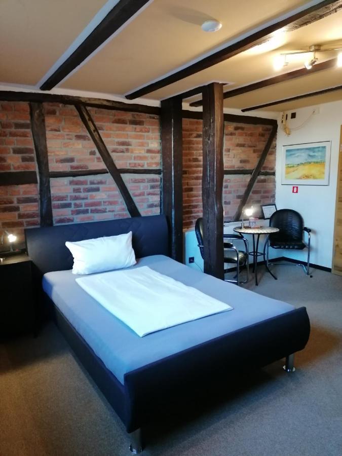 Pension Riverside In Leverkusen Hitdorf Am Rhein - Zentral An Der A1 Und 59 מראה חיצוני תמונה