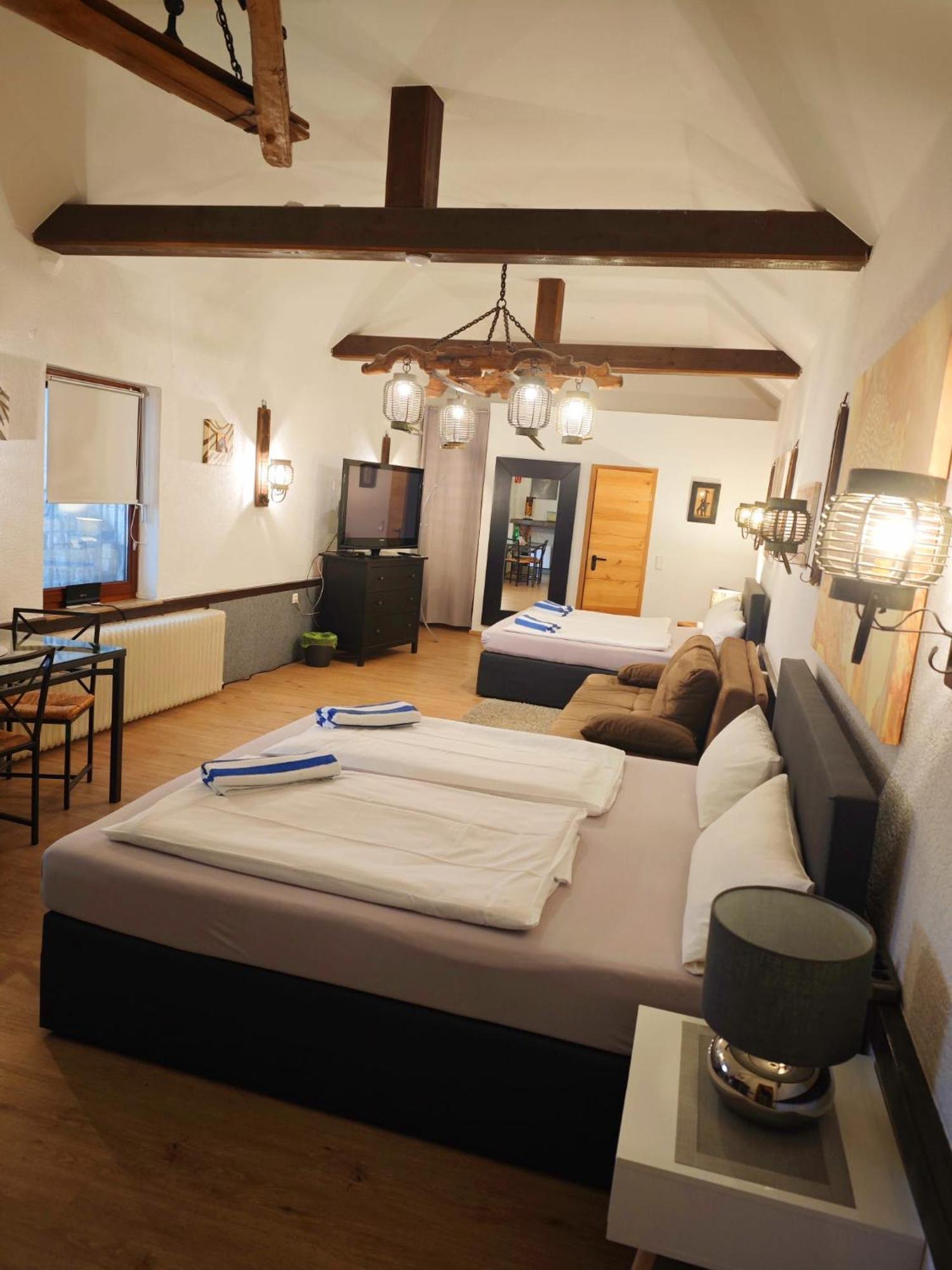 Pension Riverside In Leverkusen Hitdorf Am Rhein - Zentral An Der A1 Und 59 מראה חיצוני תמונה