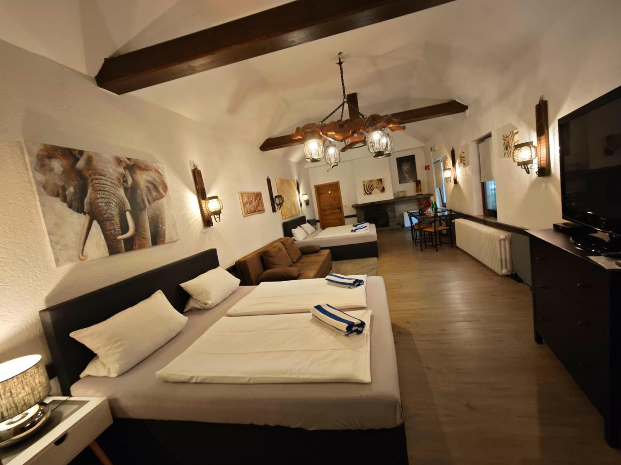 Pension Riverside In Leverkusen Hitdorf Am Rhein - Zentral An Der A1 Und 59 מראה חיצוני תמונה