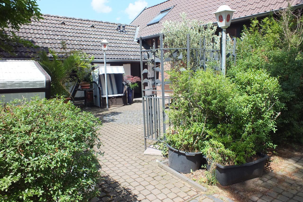 Pension Riverside In Leverkusen Hitdorf Am Rhein - Zentral An Der A1 Und 59 מראה חיצוני תמונה