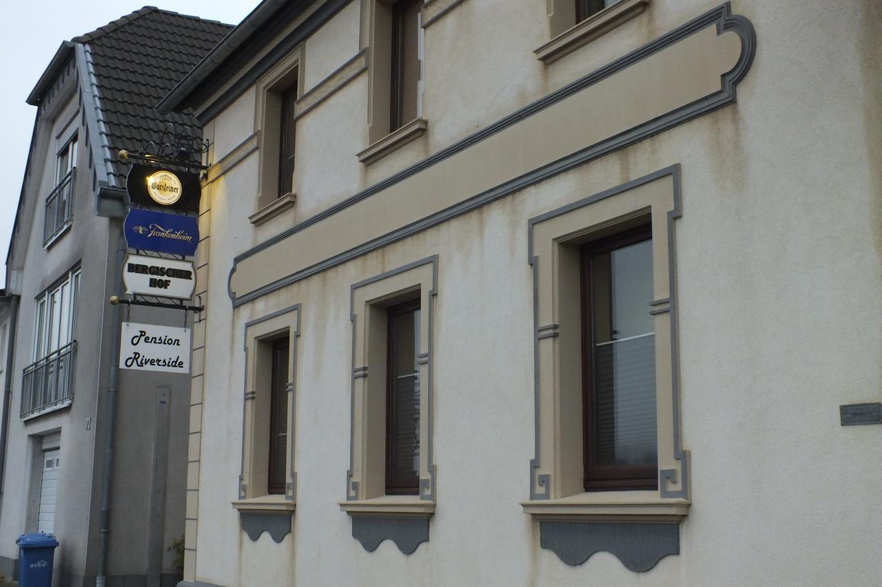 Pension Riverside In Leverkusen Hitdorf Am Rhein - Zentral An Der A1 Und 59 מראה חיצוני תמונה