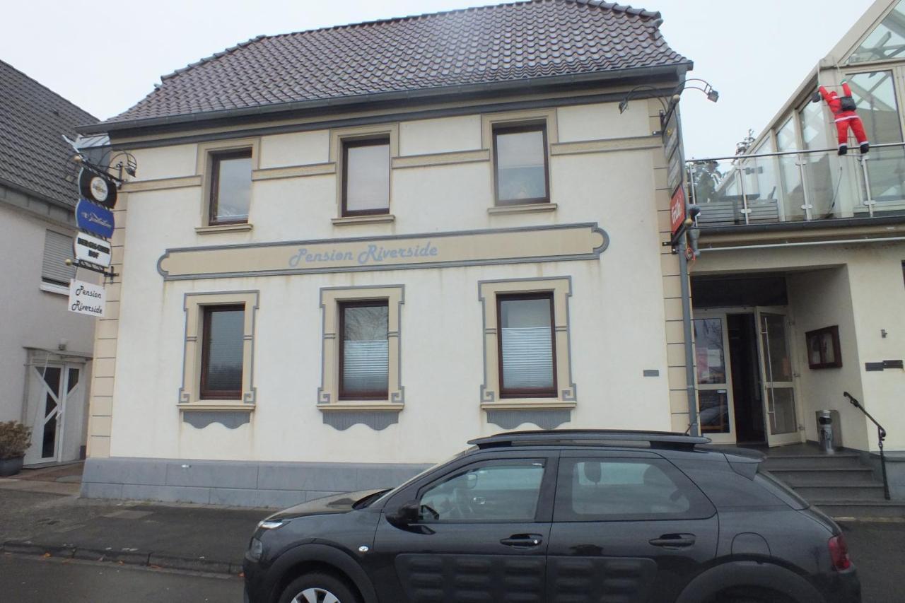 Pension Riverside In Leverkusen Hitdorf Am Rhein - Zentral An Der A1 Und 59 מראה חיצוני תמונה